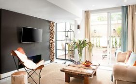 Marbella Center Beachfront With Private Patio